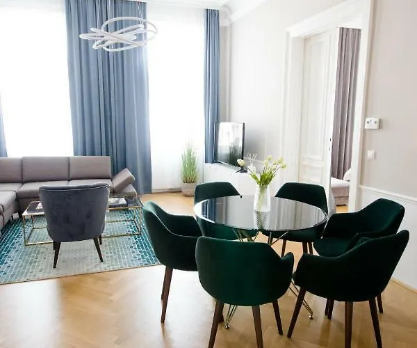 Urania - Mai's Appartement *